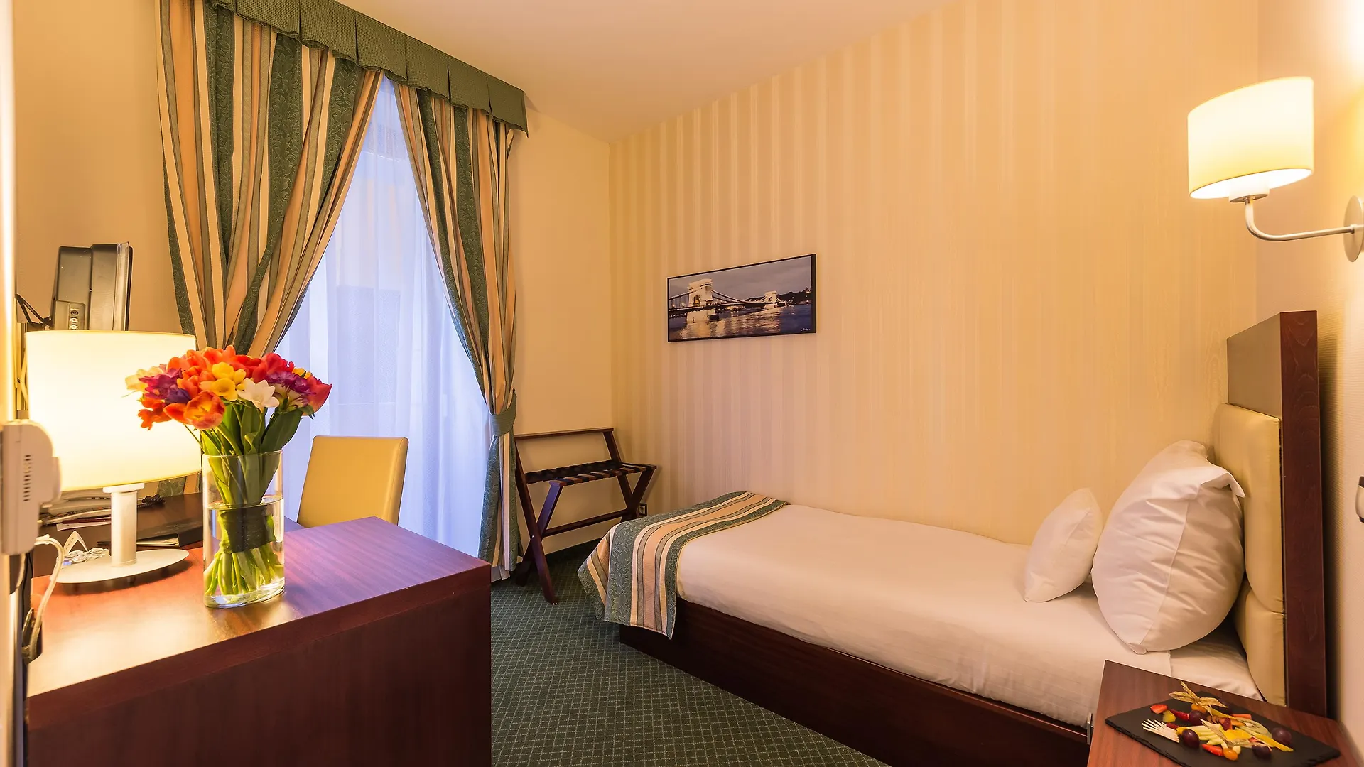 Hotel President Budapeste 4*,