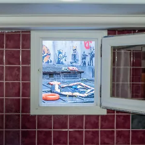 Otel Walled Off