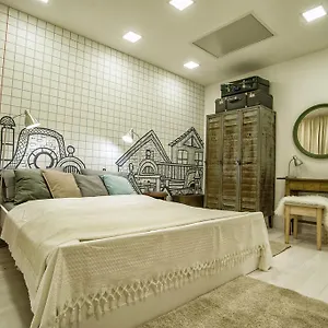Near The Great Synagogue With Free Garage Apartament